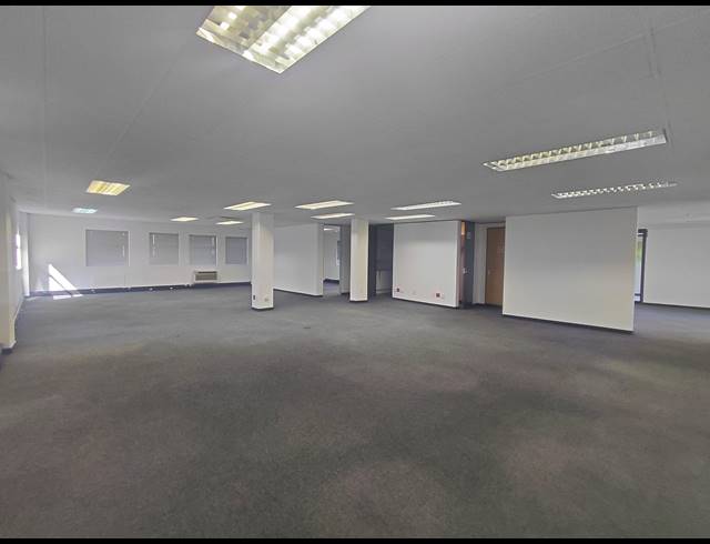 360M² OFFICE TO LET IN BRYANSTON